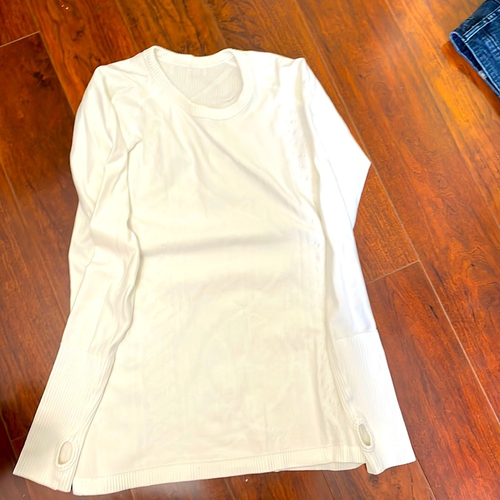 Lululemon white long sleeve compression shirt